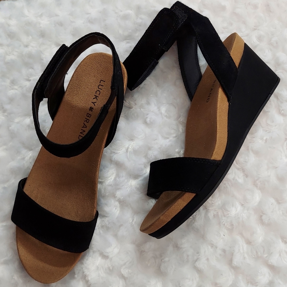 Lucky Brand sandals